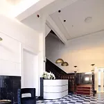Hotel The Velvet