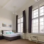 Hotel The Velvet