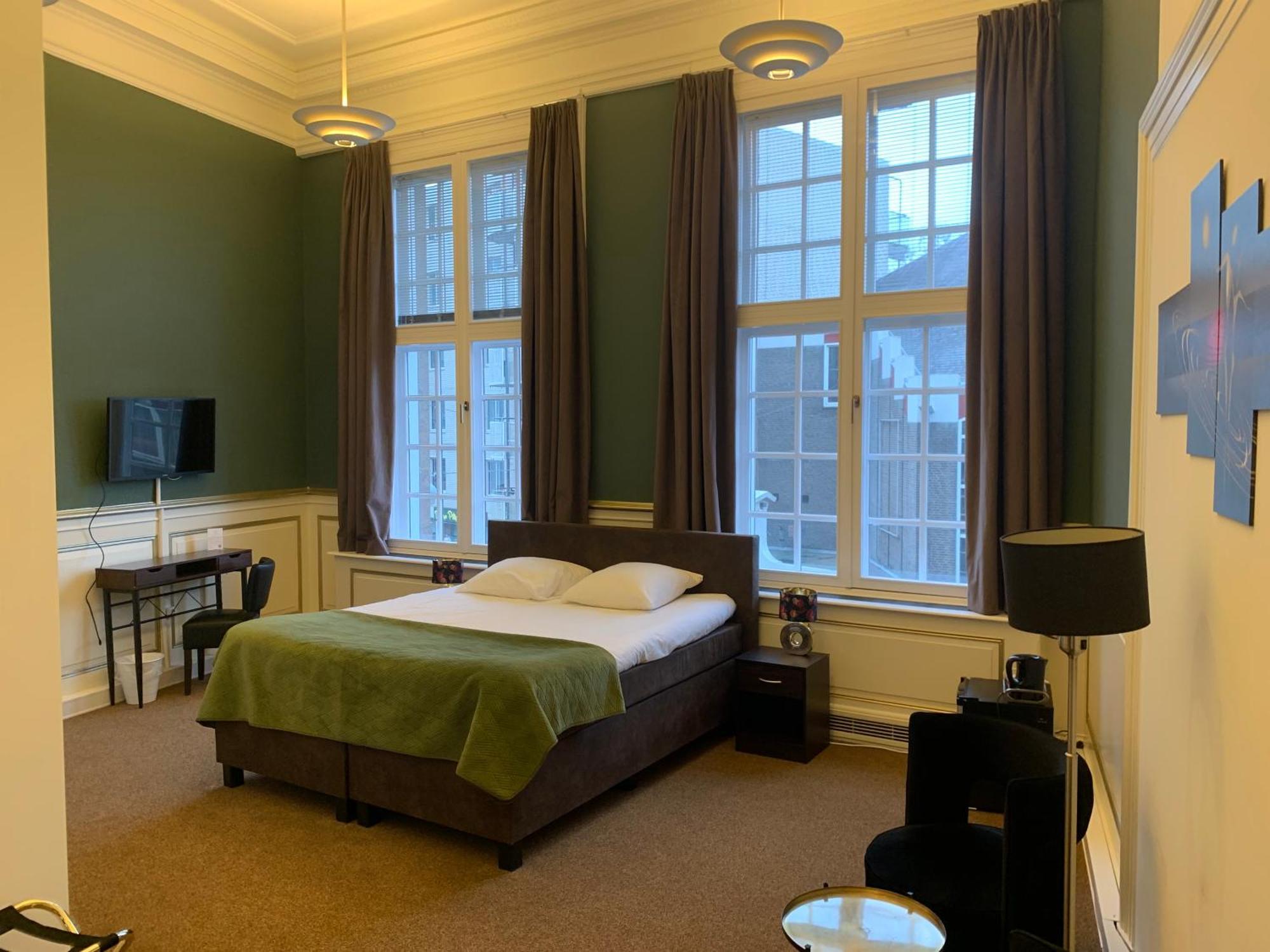 The Velvet Hotel 4*